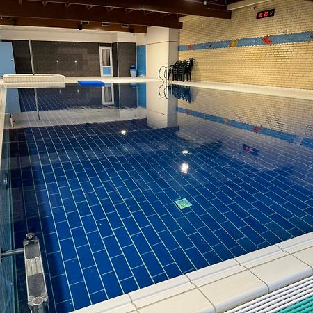 Supergezellig Vakantiehuis Met Hele Grote Tuin Bij Nijmegen Ewijk Buitenkant foto