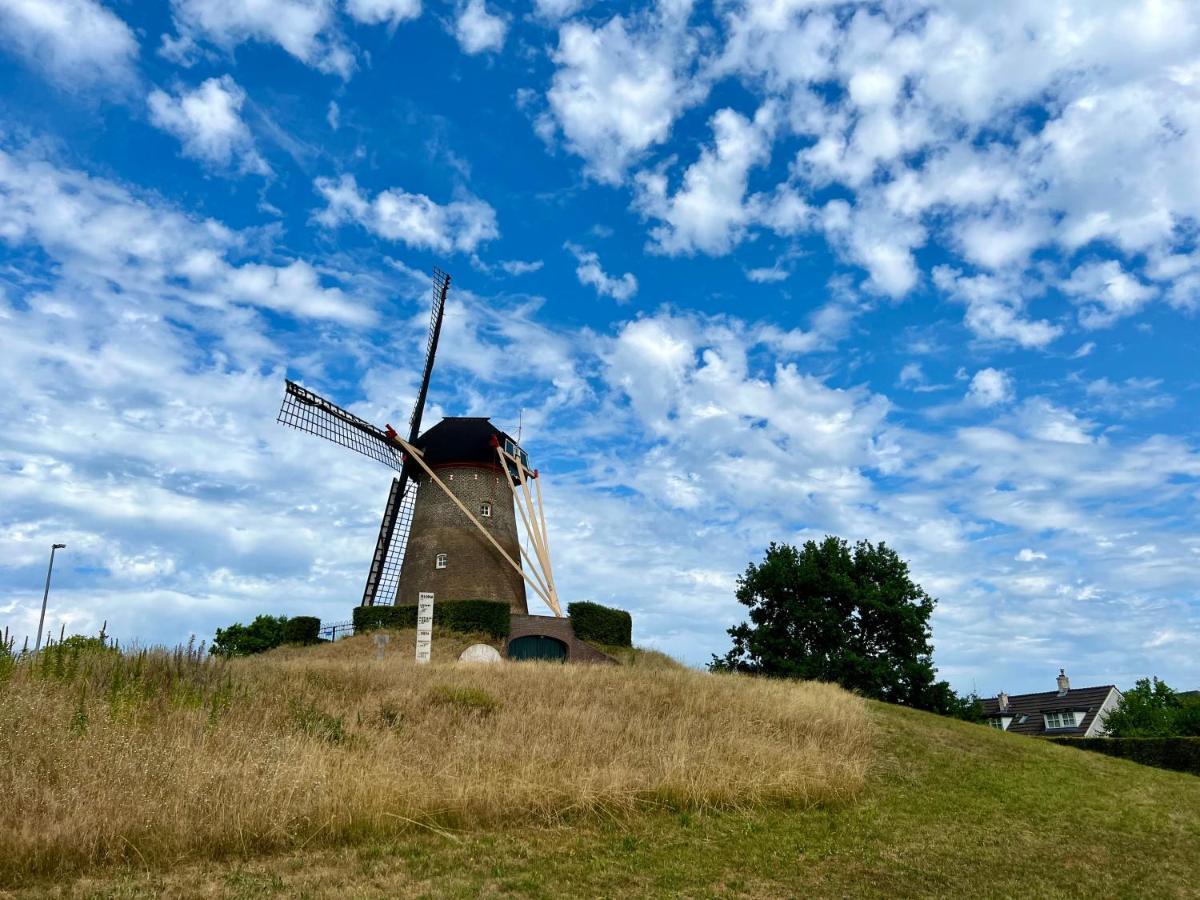 Supergezellig Vakantiehuis Met Hele Grote Tuin Bij Nijmegen Ewijk Buitenkant foto