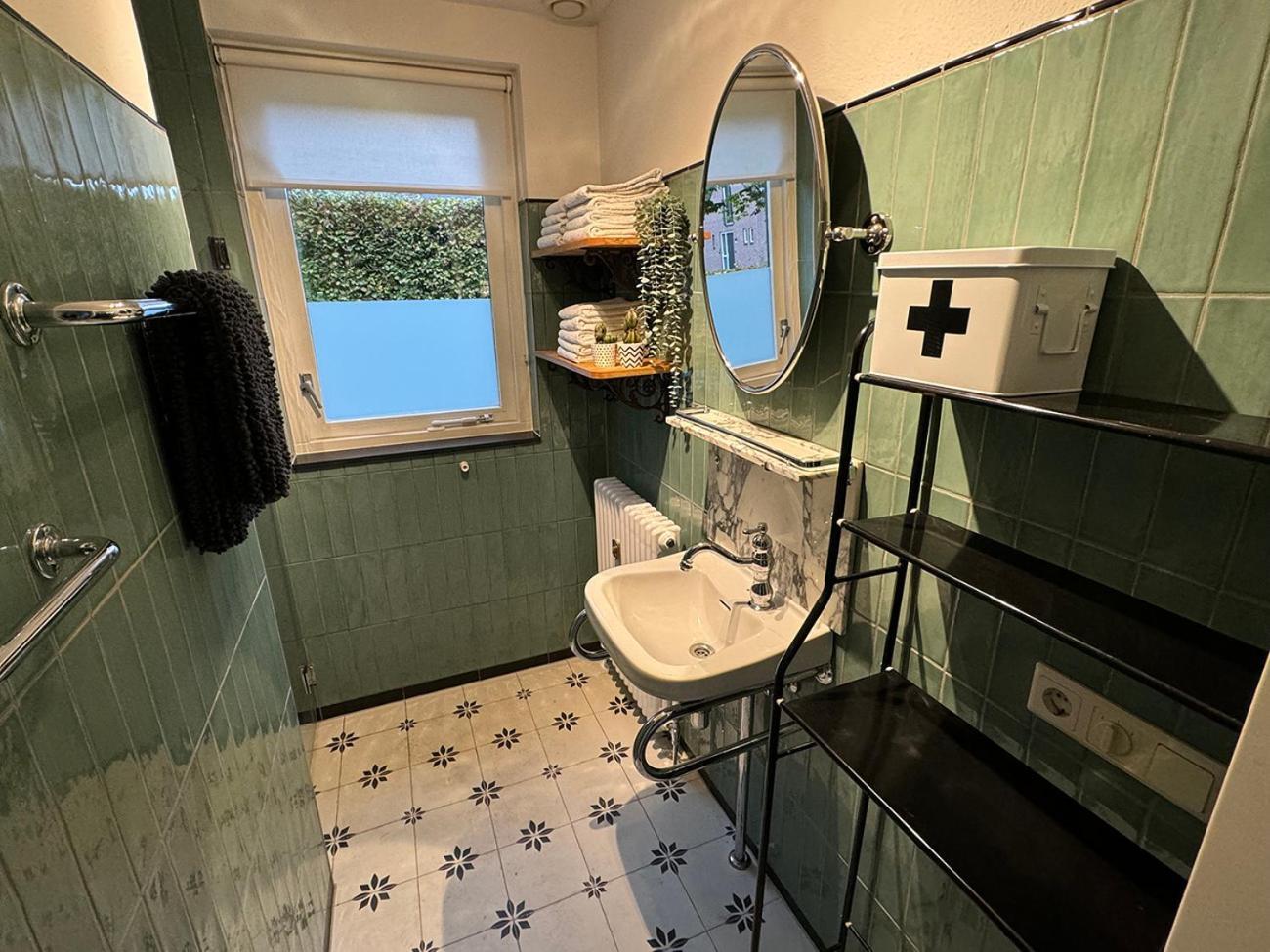 Supergezellig Vakantiehuis Met Hele Grote Tuin Bij Nijmegen Ewijk Buitenkant foto
