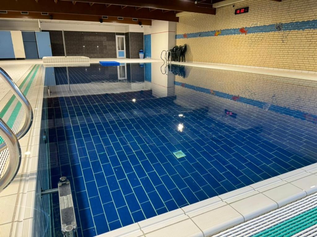 Supergezellig Vakantiehuis Met Hele Grote Tuin Bij Nijmegen Ewijk Buitenkant foto